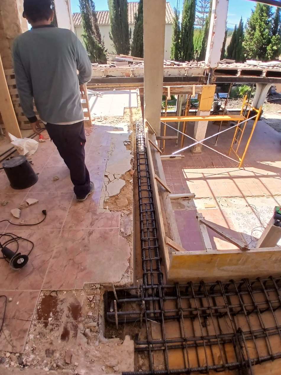 Armado de ferralla y cimentación en una obra en Valencia